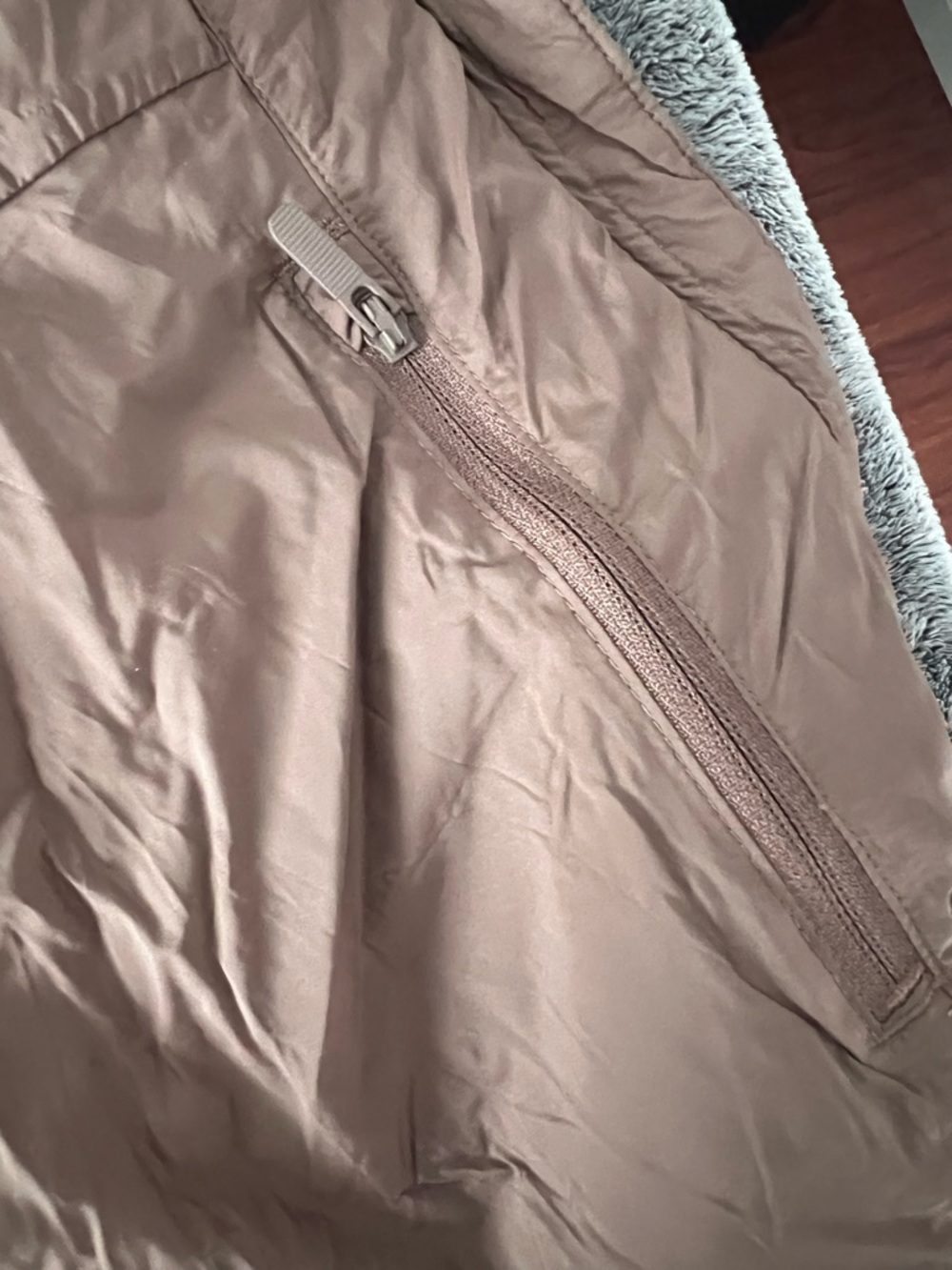 Lululemon Pack it Down Women’s Jacket Mauve Stone Size 12 NWOT - Picture 7 of 11